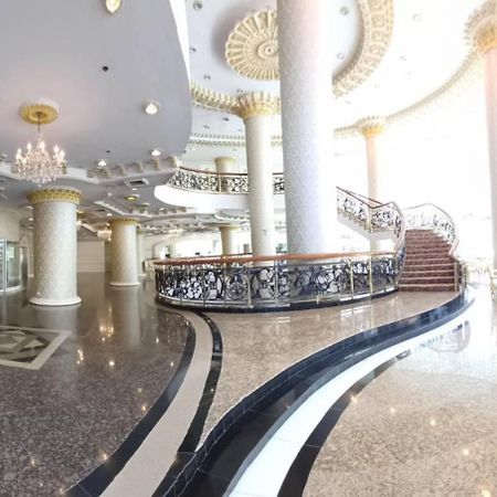 Adriatic Palace Hotel Pattaya Bagian luar foto