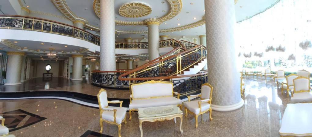 Adriatic Palace Hotel Pattaya Bagian luar foto