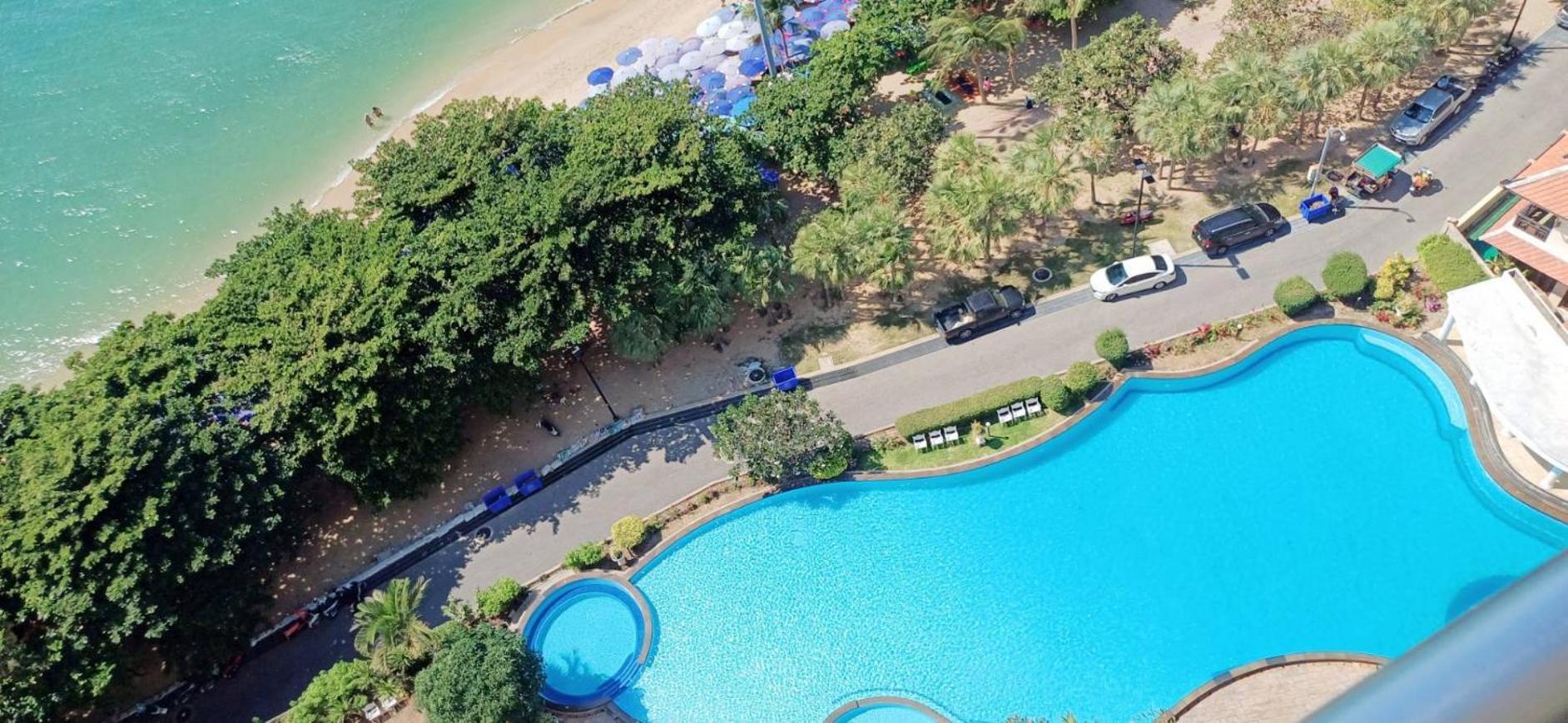Adriatic Palace Hotel Pattaya Bagian luar foto
