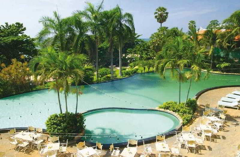 Adriatic Palace Hotel Pattaya Bagian luar foto