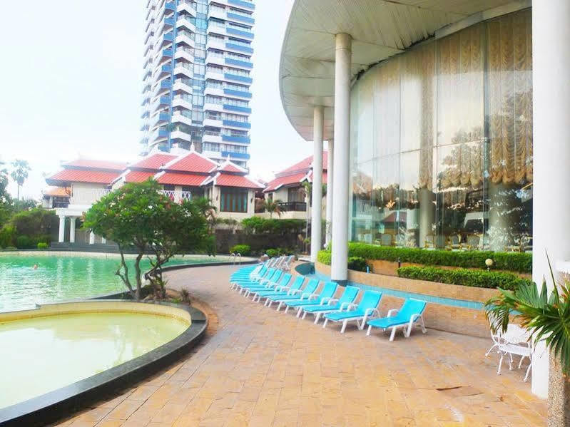 Adriatic Palace Hotel Pattaya Bagian luar foto