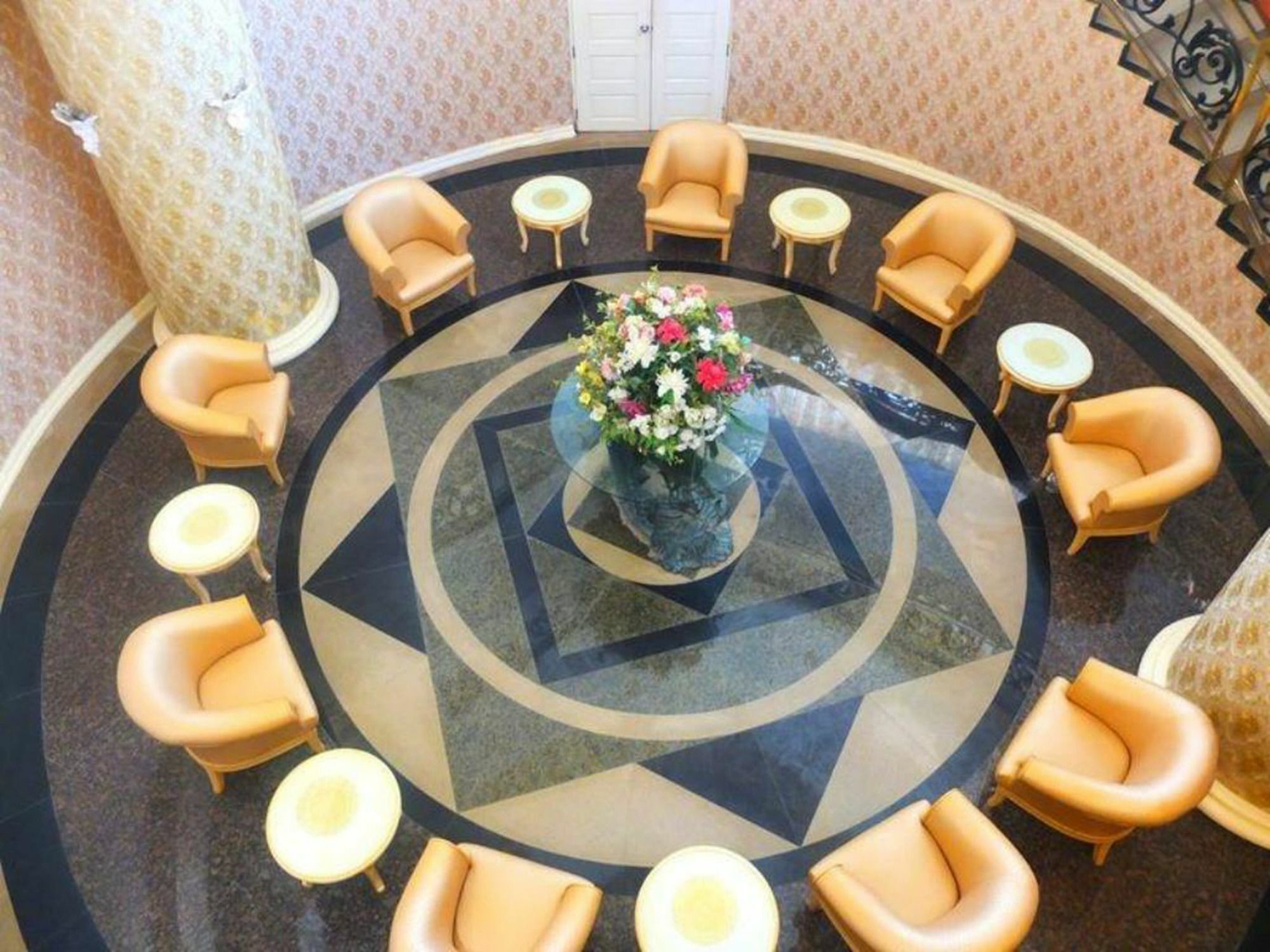 Adriatic Palace Hotel Pattaya Bagian luar foto